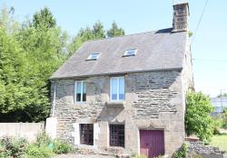 Detached House with Lovely Mature Garden