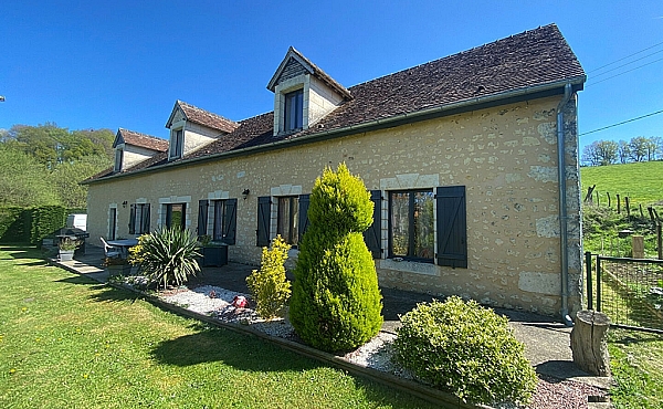 Property_For_Sale_in_France_with_Cle_France_Join_our_mailing_List_DJV06117_l