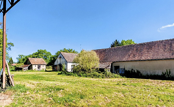 Property_For_Sale_in_France_with_Cle_France_Join_our_mailing_List_AXL06108_2.52