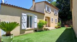 Charming Detached Villa With Heated Swimming Pool