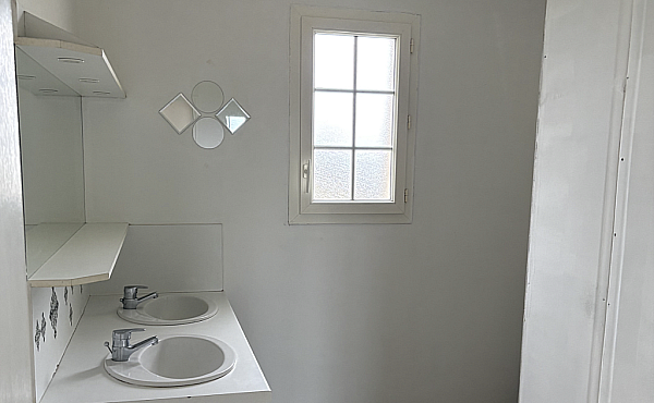 Property_For_Sale_in_France_with_Cle_France_Join_our_mailing_List_BHJ04107_8.17