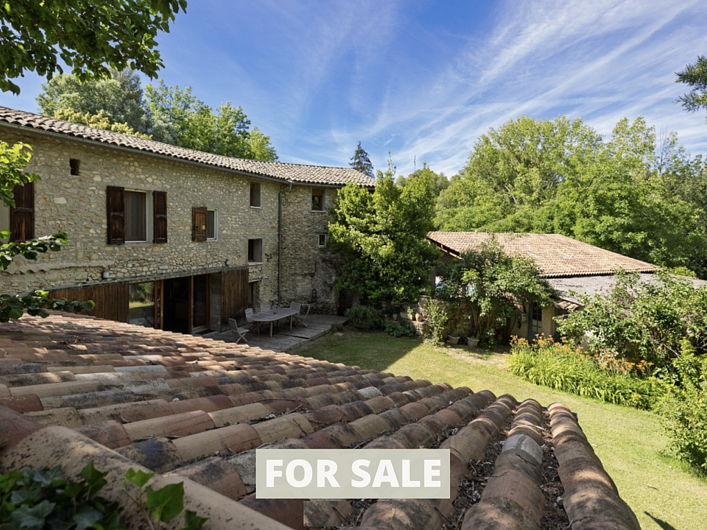 Property_For_Sale_in_France_with_Cle_France_Join_our_mailing_List_AXL06110_0.10