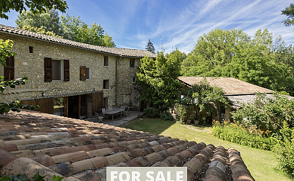 Property_For_Sale_in_France_with_Cle_France_Join_our_mailing_List_AXL06110_0.10