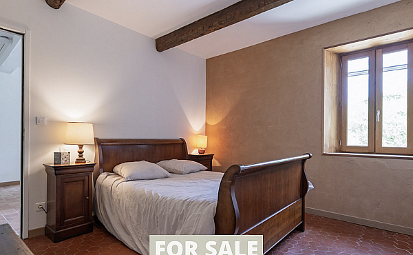 Property_For_Sale_in_France_with_Cle_France_Join_our_mailing_List_AXL06110_0.52