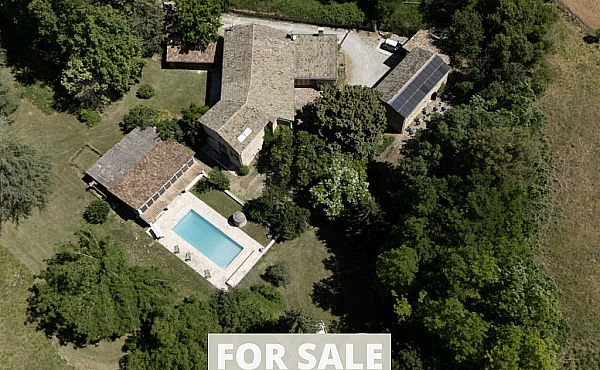 Property_For_Sale_in_France_with_Cle_France_Join_our_mailing_List_AXL06110_1.16