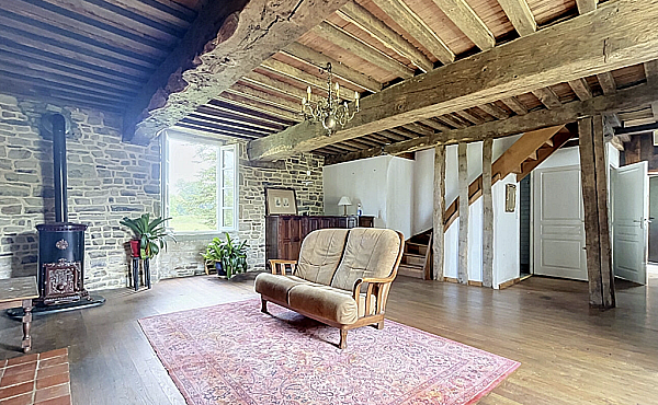 Property_For_Sale_in_France_with_Cle_France_Join_our_mailing_List_LNH13115_4.07