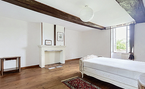 Property_For_Sale_in_France_with_Cle_France_Join_our_mailing_List_LNH13115_4.28