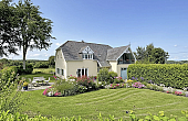 Beautiful Detached Country House in Landscaped Garden