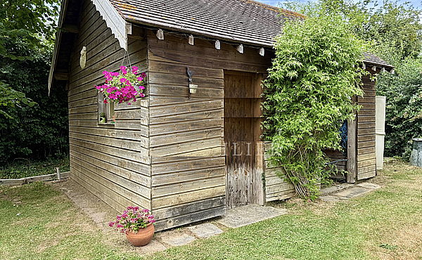 Property_For_Sale_in_France_with_Cle_France_Join_our_mailing_List_DJV06143_32