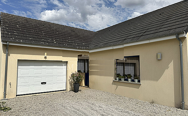 New Build House in Good Order with Garden