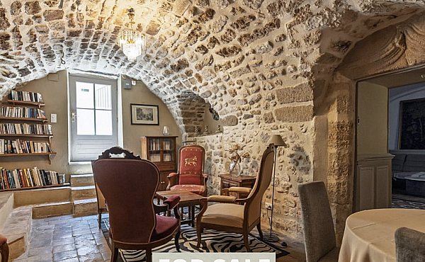 Property_For_Sale_in_France_with_Cle_France_Join_our_mailing_List_AXL06114_6.04