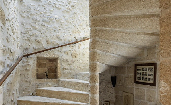 Property_For_Sale_in_France_with_Cle_France_Join_our_mailing_List_AXL06114_6.11