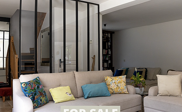 Property_For_Sale_in_France_with_Cle_France_Join_our_mailing_List_AXL06123_0.35