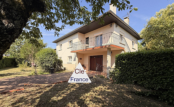 Property_For_Sale_in_France_with_Cle_France_Join_our_mailing_List_AXL06124_1.32
