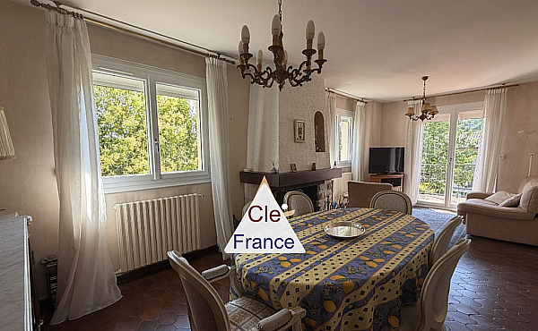 Property_For_Sale_in_France_with_Cle_France_Join_our_mailing_List_AXL06124_2.09