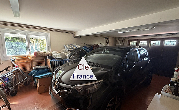 Property_For_Sale_in_France_with_Cle_France_Join_our_mailing_List_AXL06124_2.12