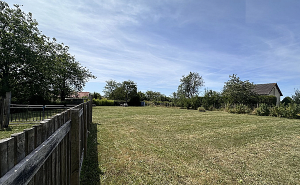 Property_For_Sale_in_France_with_Cle_France_Join_our_mailing_List_AXL06126_28