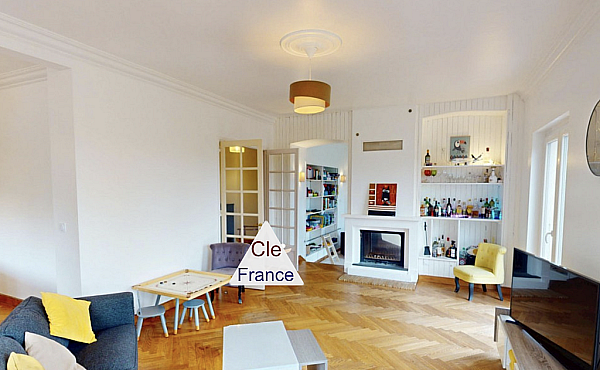 Property_For_Sale_in_France_with_Cle_France_Join_our_mailing_List_AXL06127_7.21