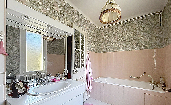 Property_For_Sale_in_France_with_Cle_France_Join_our_mailing_List_LNH13210_26