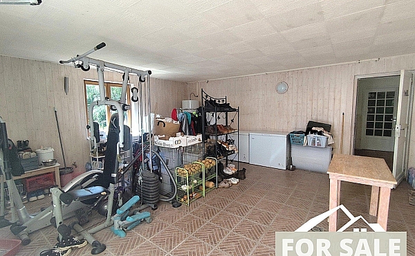 Property_For_Sale_in_France_with_Cle_France_Join_our_mailing_List_ERS00147_17)