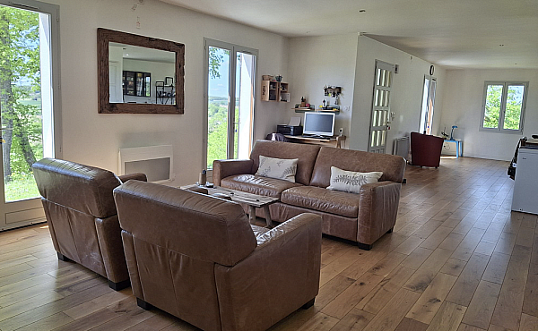 Property_For_Sale_in_France_with_Cle_France_Join_our_mailing_List_VAA00103_8.01
