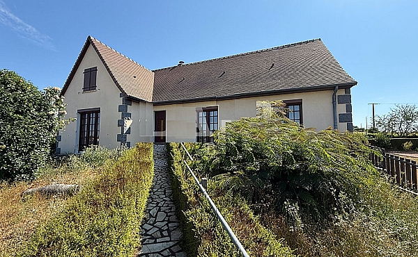 Property_For_Sale_in_France_with_Cle_France_Join_our_mailing_List_DJV06181_a