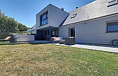Contemporary Detached House in Coastal Town