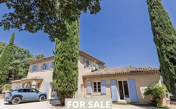 Property_For_Sale_in_France_with_Cle_France_Join_our_mailing_List_AXL06133_6.38