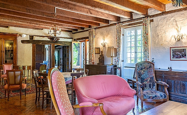 Property_For_Sale_in_France_with_Cle_France_Join_our_mailing_List_AMR00131_38