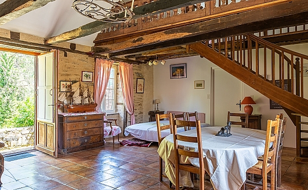 Property_For_Sale_in_France_with_Cle_France_Join_our_mailing_List_AMR00131_39