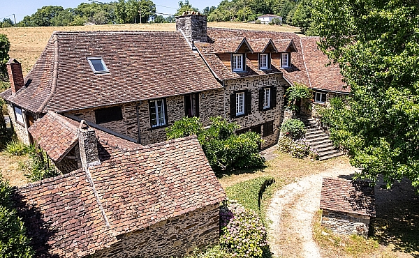 Property_For_Sale_in_France_with_Cle_France_Join_our_mailing_List_AMR00131_4