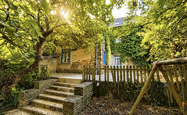 Property_For_Sale_in_France_with_Cle_France_Join_our_mailing_List_AXL06149_17