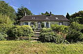 Detached Country House with Landscaped Garden in Bucolic Setting