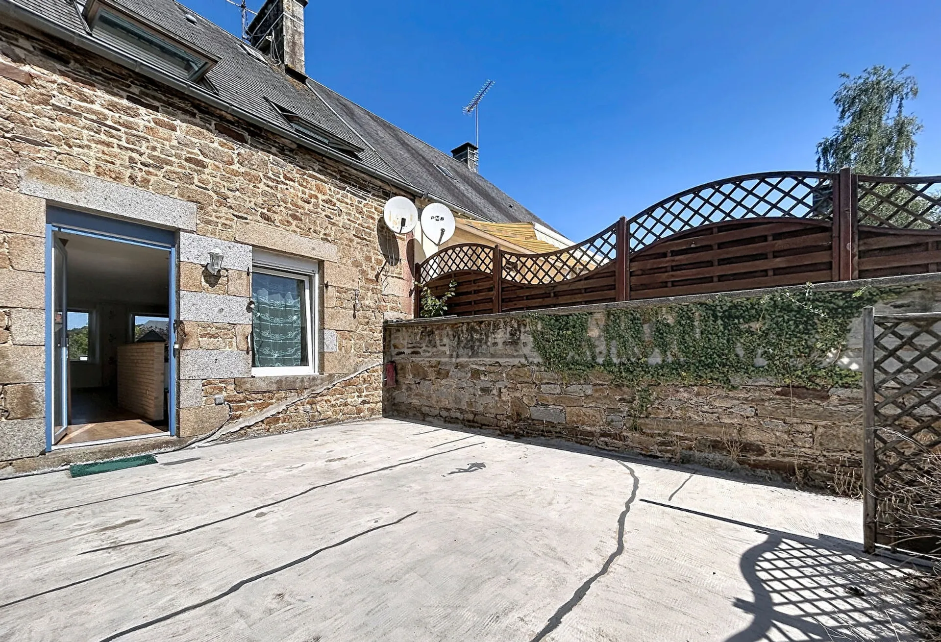 Ideal Holiday Home Property with Garden