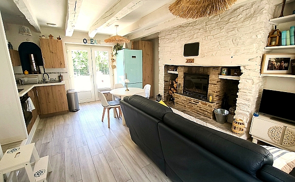 Property_For_Sale_in_France_with_Cle_France_Join_our_mailing_List_AMR00132_22_164140_1