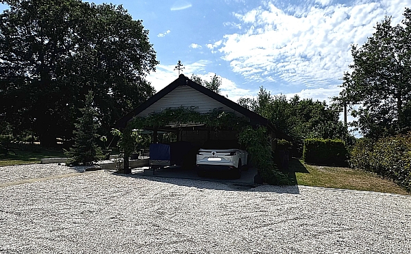 Property_For_Sale_in_France_with_Cle_France_Join_our_mailing_List_AXL06204_1.jpeProperty_For_Sale_in_France_with_Cle_France_Join_our_mailing_List_AXL06204_