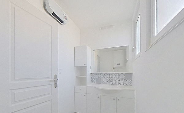 Property_For_Sale_in_France_with_Cle_France_Join_our_mailing_List_DJV06171_2.00.11