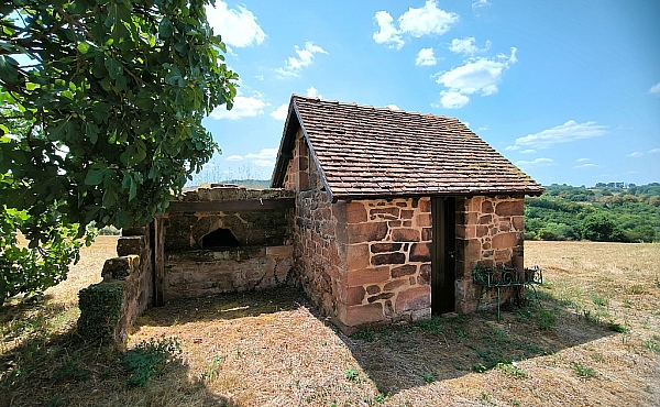 Property_For_Sale_in_France_with_Cle_France_Join_our_mailing_List_AMR00133_801_140946_2