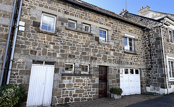 Property_For_Sale_in_France_with_Cle_France_Join_our_mailing_List_DJV06221_42