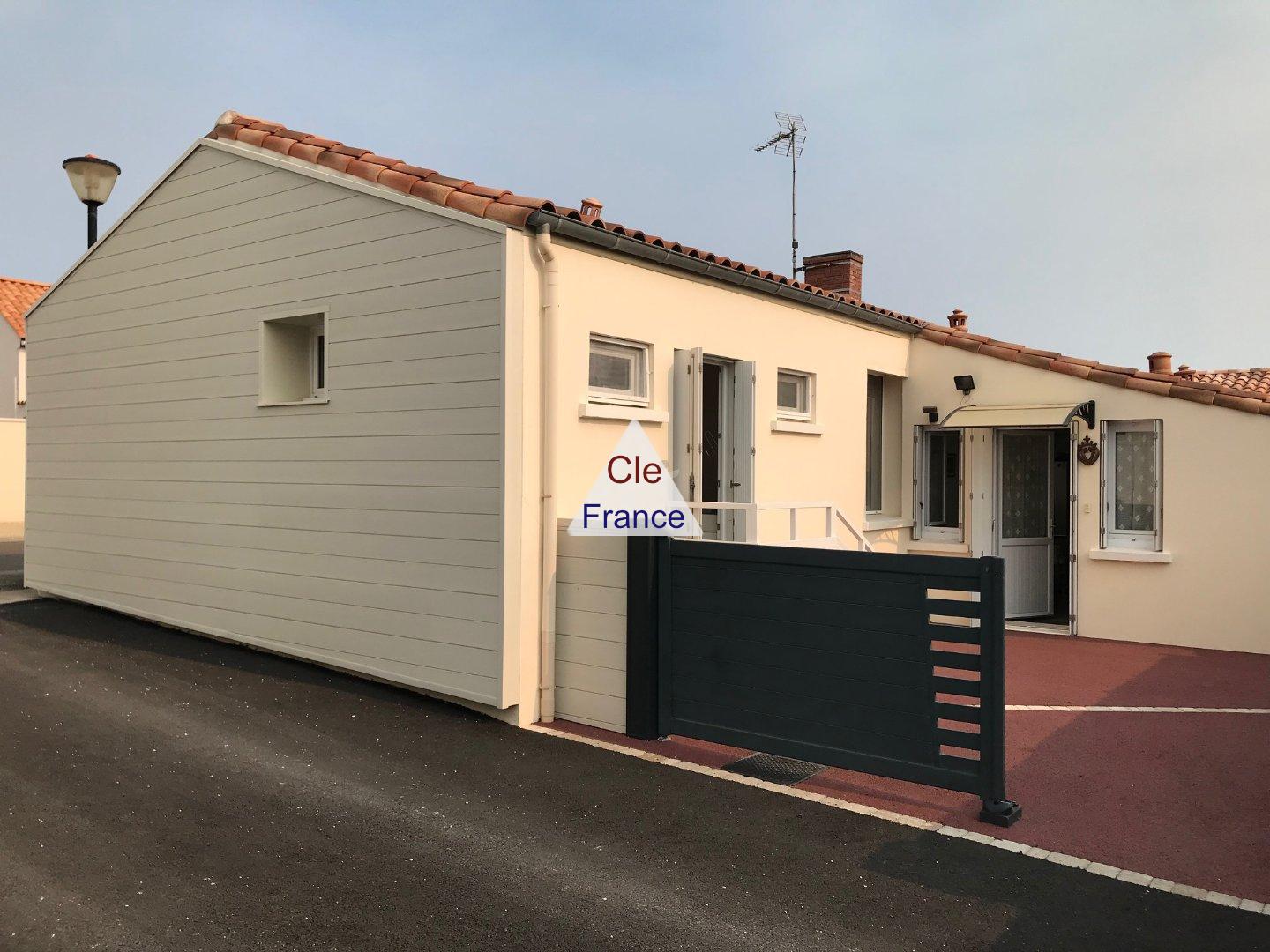 Detached House only 450m from the Beach