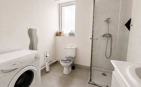 Property_For_Sale_in_France_with_Cle_France_Join_our_mailing_List_AMR00136_113704_1