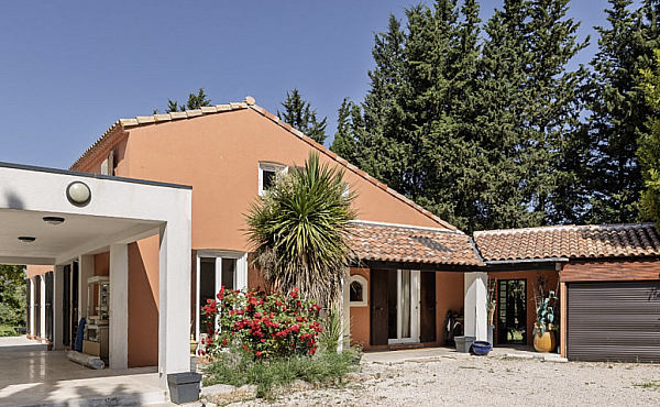 Property_For_Sale_in_France_with_Cle_France_Join_our_mailing_List_AXL06197_5.59