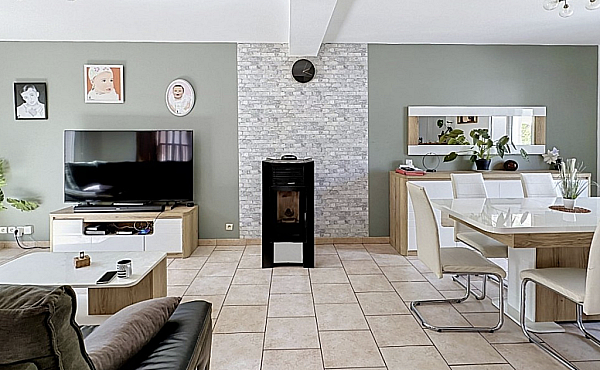 Property_For_Sale_in_France_with_Cle_France_Join_our_mailing_List_AXL06215_15