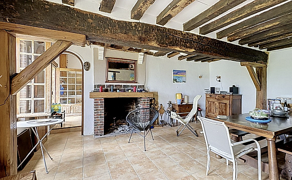 Property_For_Sale_in_France_with_Cle_France_Join_our_mailing_List_AXL06219_22