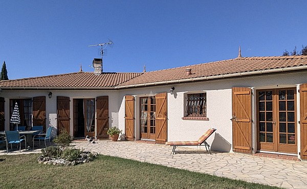 Property_For_Sale_in_France_with_Cle_France_Join_our_mailing_List_AXL06223_5.26