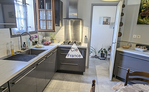 Property_For_Sale_in_France_with_Cle_France_Join_our_mailing_List_AXL06223_5.49