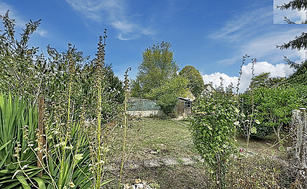Property_For_Sale_in_France_with_Cle_France_Join_our_mailing_List_AXL06227_08
