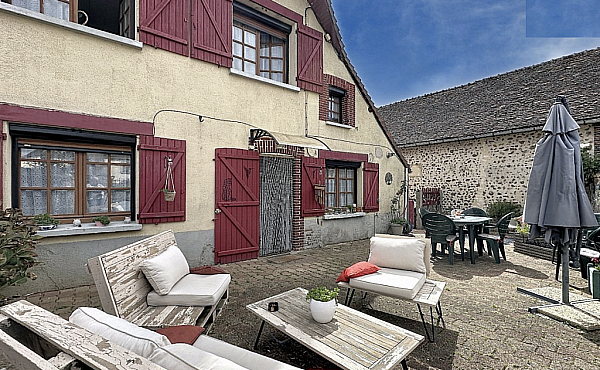 Property_For_Sale_in_France_with_Cle_France_Join_our_mailing_List_AXL06227_13