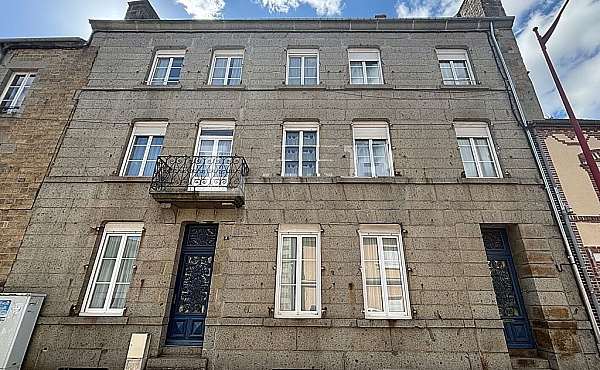 Large Family Home with Flexible Accommodation