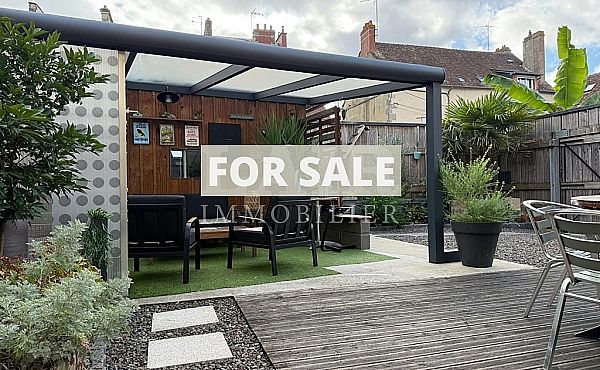 Loft Style Home with Outside Space